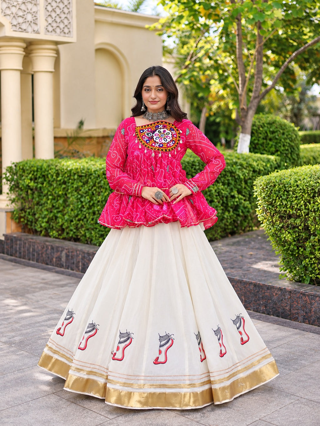 Meera pink Bandhani Gamthi Lehenga Set