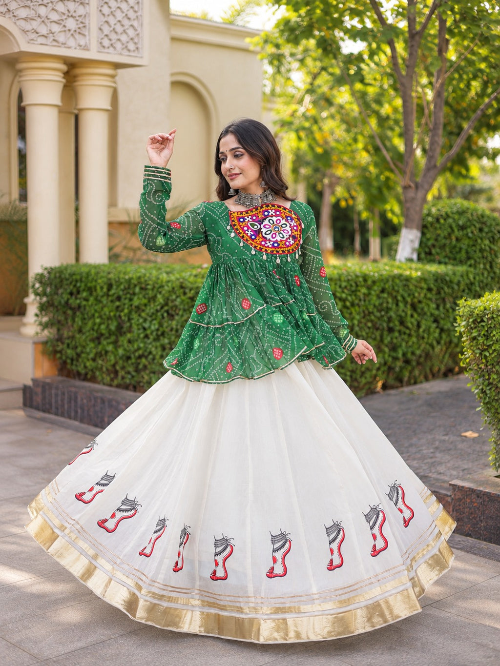 Meera Green Bandhani Gamthi Lehenga Set