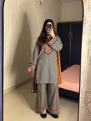 Vera Black & White Chinnon Silk Digital Print Farshi Salwar Suit Set