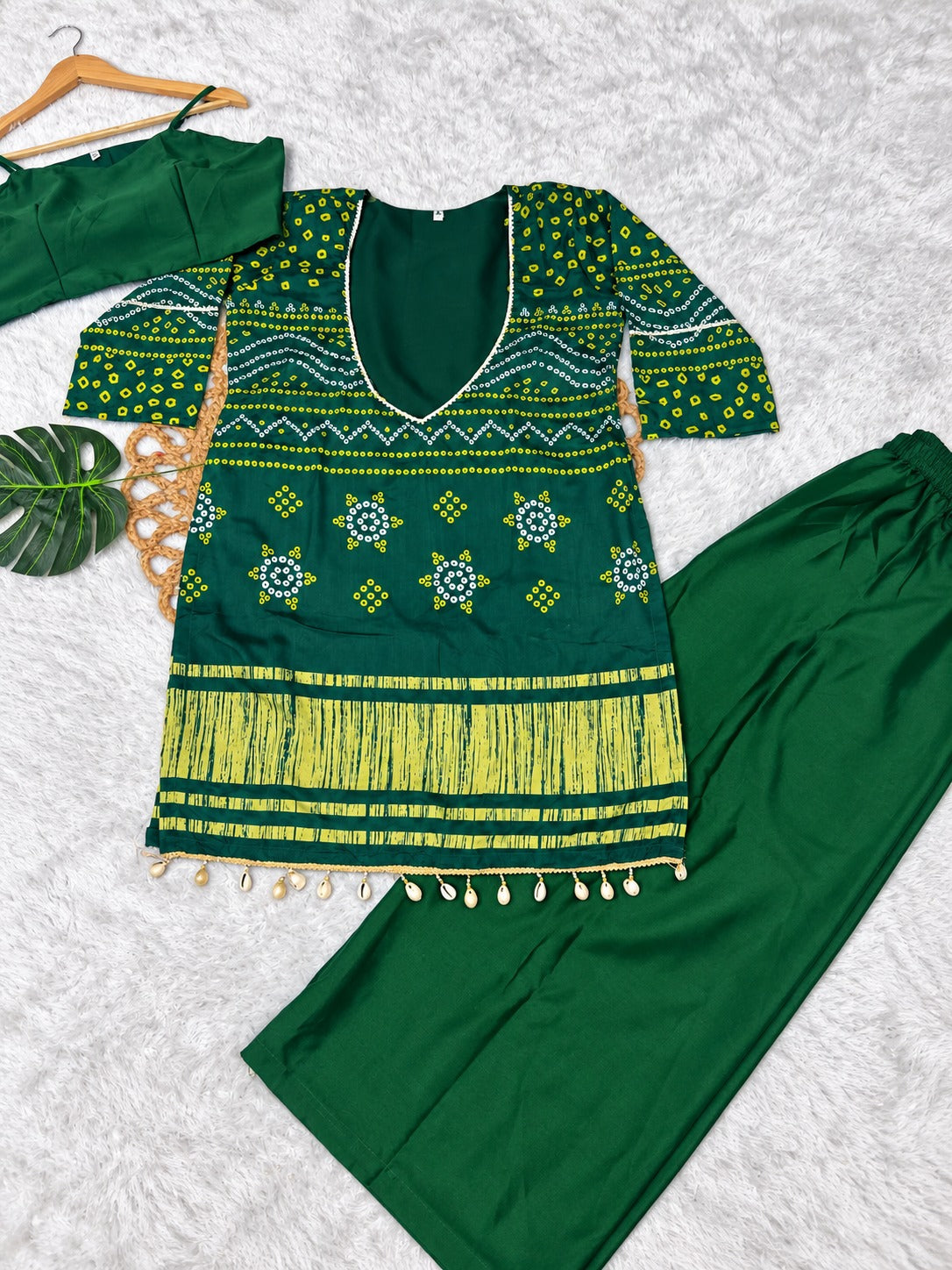 Meher Emerald Green Heavy Georgette 3-Piece Co-ord Set with Chinon Pant