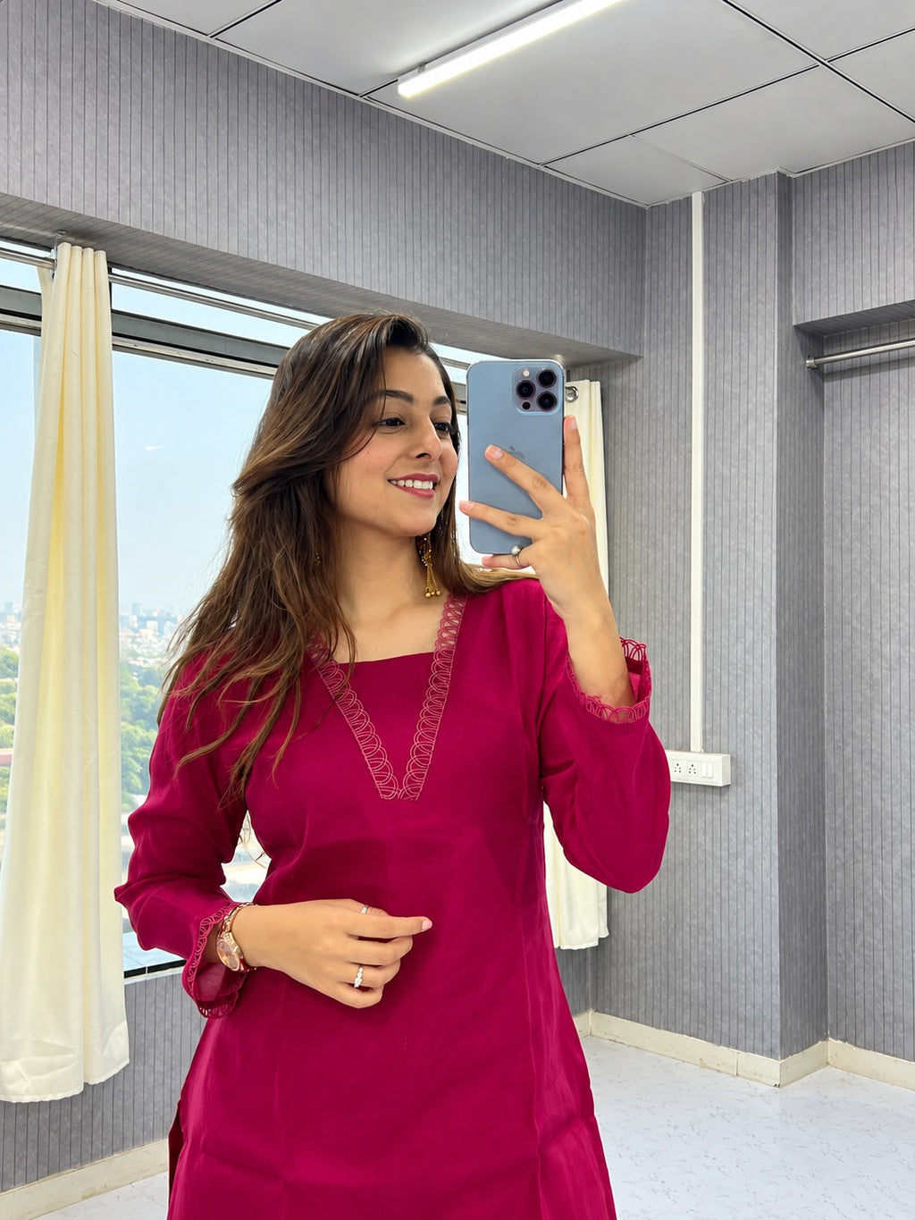 Aarika Magenta Mul Chanderi Gota Patti Kurta Pant Set