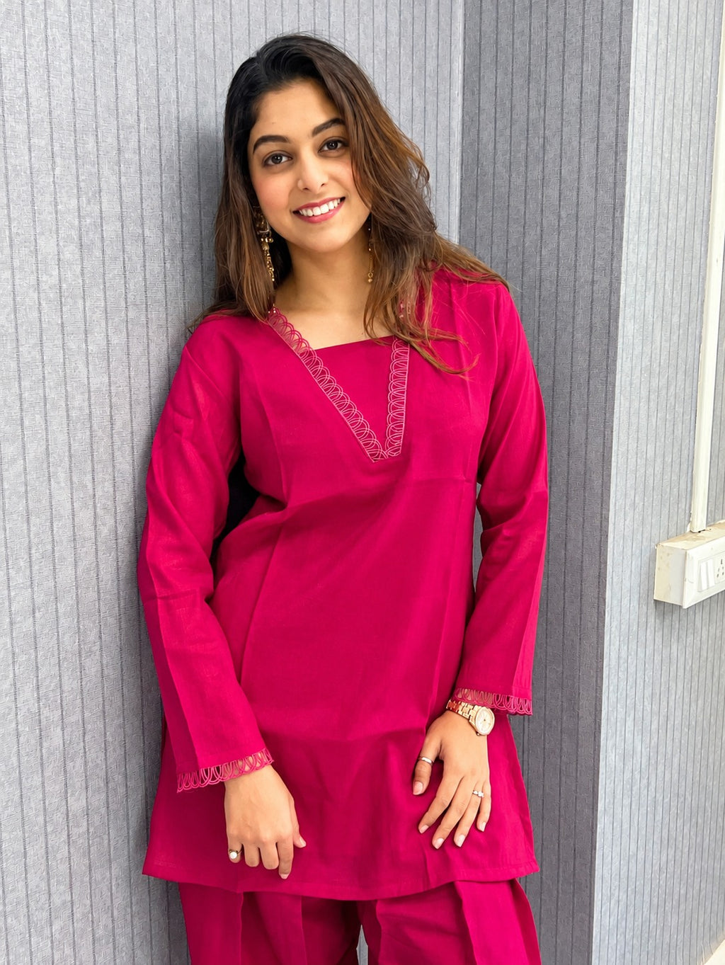Aarika Magenta Mul Chanderi Gota Patti Kurta Pant Set
